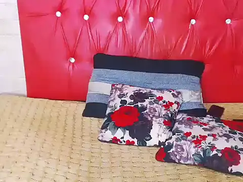 AppleAss02 online show from 09.21.25