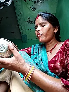 Snapshot of Sexy_queeny chatting on 09.17.25 Sexy queeny online show from 09.17.25