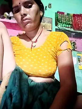 Snapshot of Sexy_queeny chatting on 10.15.25 Sexy queeny online show from 10.15.25