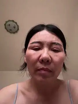 xiiuuff18 online show from 09.11.25