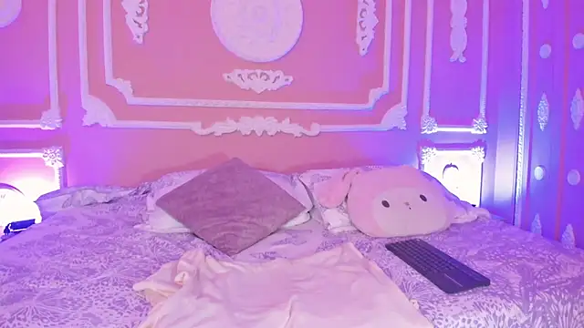 aitana johns online show from 10.17.25