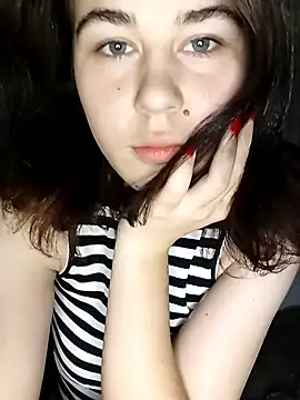 ToryTayler online show from 10.03.25