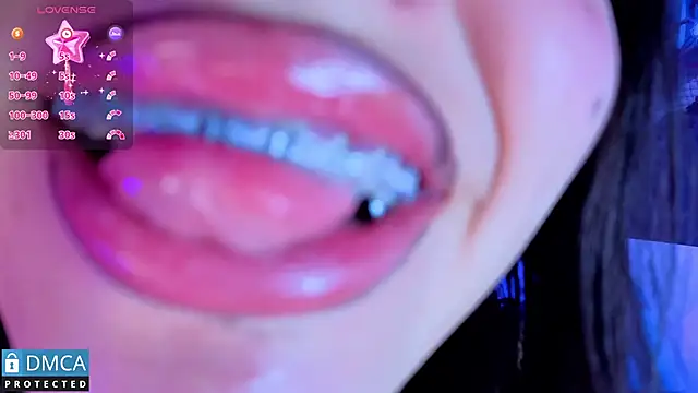 Snapshot of CandyKane06_ chatting on 11.07.25 CandyKane06 online show from 11.07.25