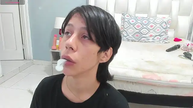 Darlyn tenderhot   online show from 10.27.25