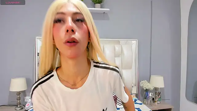 Darlyn tenderhot   online show from 11.08.25