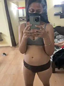 Snapshot of indianshycouple chatting on 03.18.26 indianshycouple online show from 03.18.26