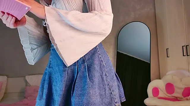 trinnity sweet online show from 04.14.26