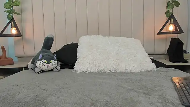 CandyGomez online show from 10.12.25