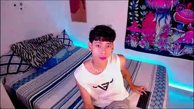 Snapshot of Thedoll_ethan7 chatting on 05.29.26 Thedoll ethan7 online show from 05.29.26