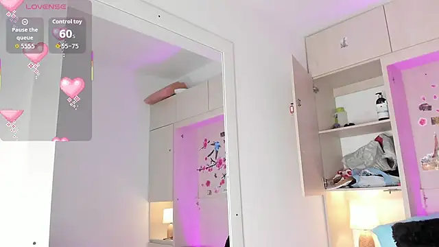 Stefannyevans  online show from 11.11.25