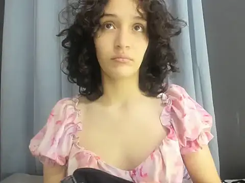 TeensNews18 online show from 11.29.25