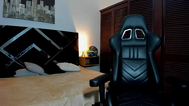 Snapshot of Adan_Oriol chatting on 04.06.26 Adan Oriol online show from 04.06.26