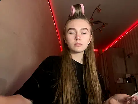 Snapshot of bellameow88 chatting on 09.25.25 bellameow88 online show from 09.25.25