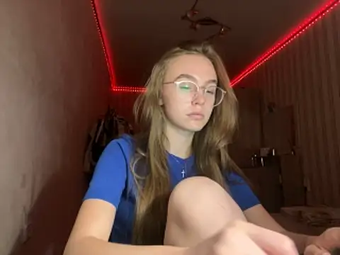 Snapshot of bellameow88 chatting on 10.14.25 bellameow88 online show from 10.14.25