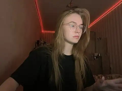 Snapshot of bellameow88 chatting on 11.03.25 bellameow88 online show from 11.03.25