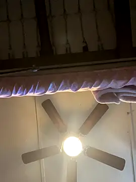 ittybittymeryssa online show from 10.15.25