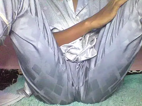 Moongodessy online show from 12.16.25