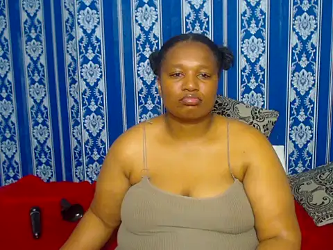 JUICEYLIPS333 online show from 11.22.25