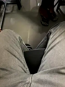 Snapshot of Senurak99 chatting on 09.15.25 Senurak99 online show from 09.15.25