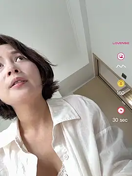 Snapshot of A_girla chatting on 06.03.26 A girla online show from 06.03.26