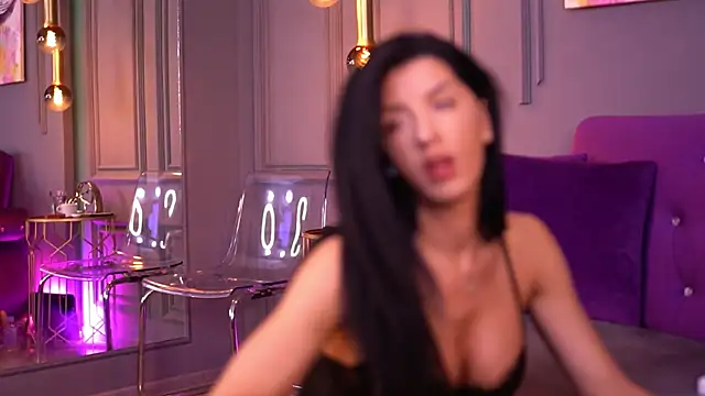 StephieRouse online show from 09.21.25