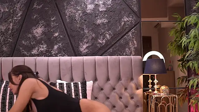 StephieRouse online show from 04.20.26