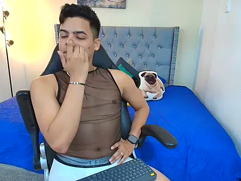 Snapshot of stewart_mateo_ chatting on 09.18.25 stewart mateo online show from 09.18.25