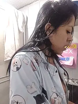 Queen Ashly online show from 11.03.25