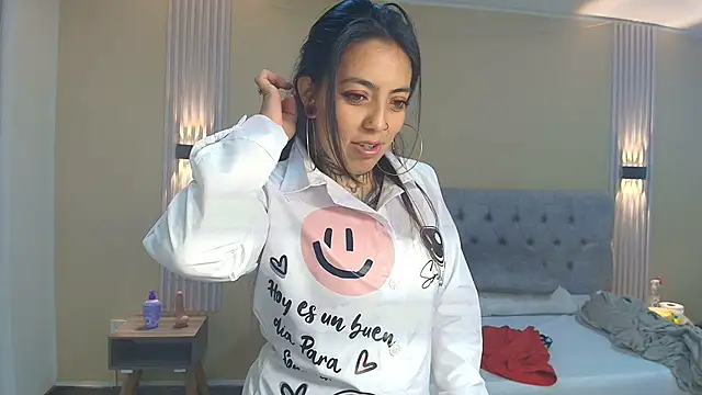 LiaMonroee  online show from 09.10.25