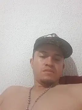 Snapshot of Loquendo2201 chatting on 10.02.25 Loquendo2201 online show from 10.02.25