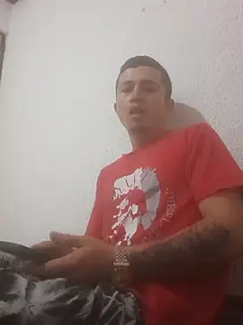 Snapshot of Loquendo2201 chatting on 10.13.25 Loquendo2201 online show from 10.13.25
