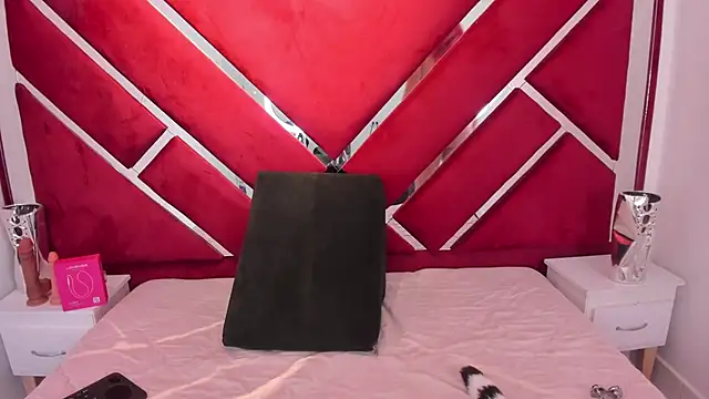 Dafne Fire online show from 11.30.25