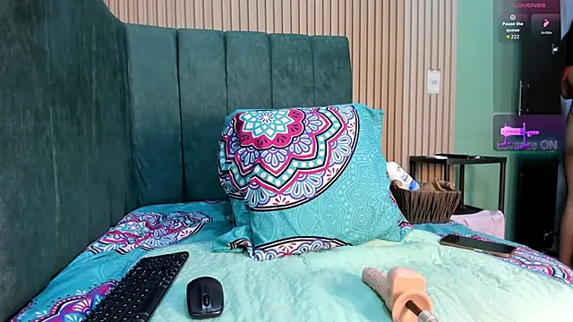 EvelynFoxx- online show from 11.13.25