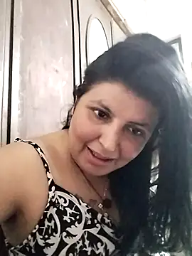 Snapshot of Jann_Riya333 chatting on 05.02.26 Jann Riya333 online show from 05.02.26