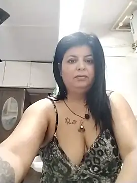 Snapshot of Jann_Riya333 chatting on 05.24.26 Jann Riya333 online show from 05.24.26