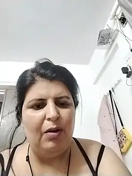 Snapshot of Jann_Riya333 chatting on 06.22.26 Jann Riya333 online show from 06.22.26