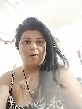 Snapshot of Jann_Riya333 chatting on 06.27.26 Jann Riya333 online show from 06.27.26