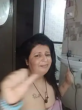 Snapshot of Jann_Riya333 chatting on 07.17.26 Jann Riya333 online show from 07.17.26