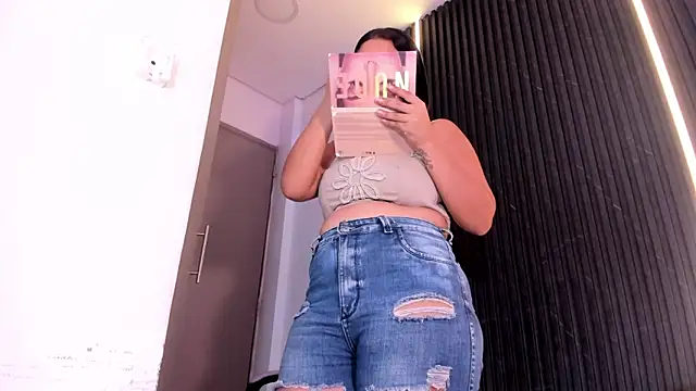 Gabrielaa Miller  online show from 12.05.25