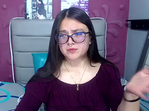 Cailing Zu online show from 10.13.25