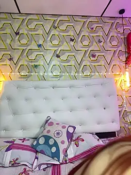 Snapshot of Ashly_cutee chatting on 04.24.26 Ashly cutee online show from 04.24.26
