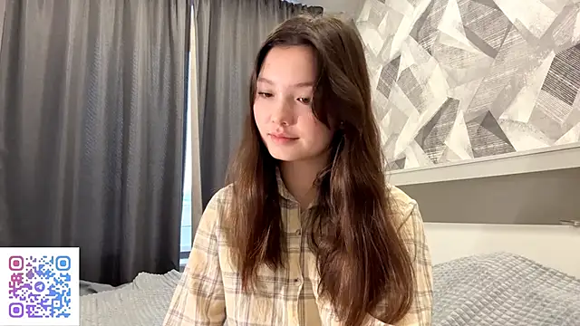 KiraVelvet online show from 11.09.25