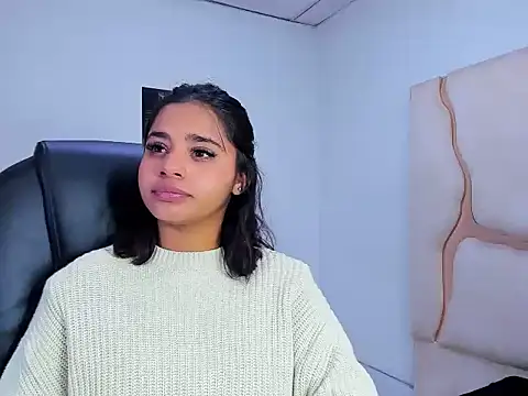 ScarletDoll online show from 11.29.25