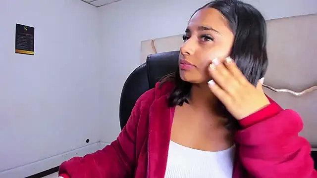 ScarletDoll online show from 12.05.25