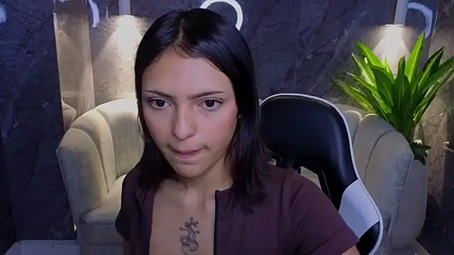 Mary Luxx TP online show from 11.14.25