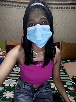 Snapshot of emali_baba chatting on 10.17.25 emali baba online show from 10.17.25