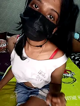 Snapshot of emali_baba chatting on 12.05.25 emali baba online show from 12.05.25