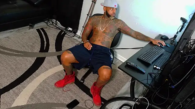 Snapshot of SLANGONDEMHOES chatting on 11.07.25 SLANGONDEMHOES online show from 11.07.25