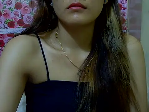 Snapshot of Amira90 chatting on 09.14.25 Amira90 online show from 09.14.25