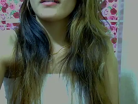 Snapshot of Amira90 chatting on 09.16.25 Amira90 online show from 09.16.25